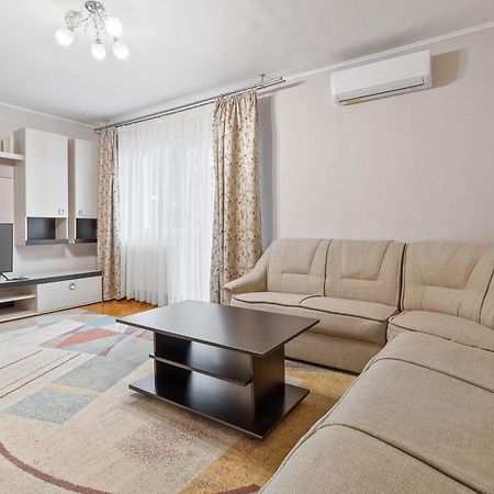 Apartament Helena Oradea Exteriör bild
