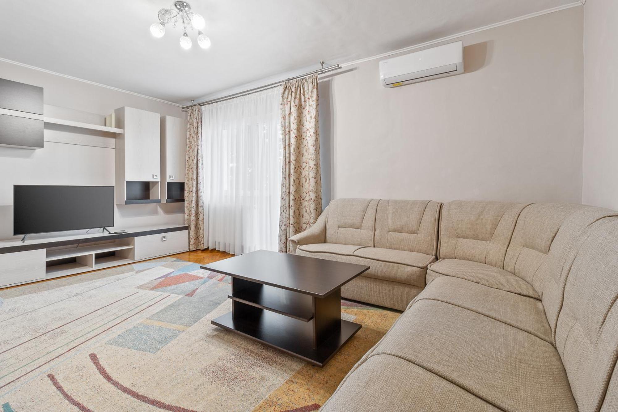 Apartament Helena Oradea Exteriör bild