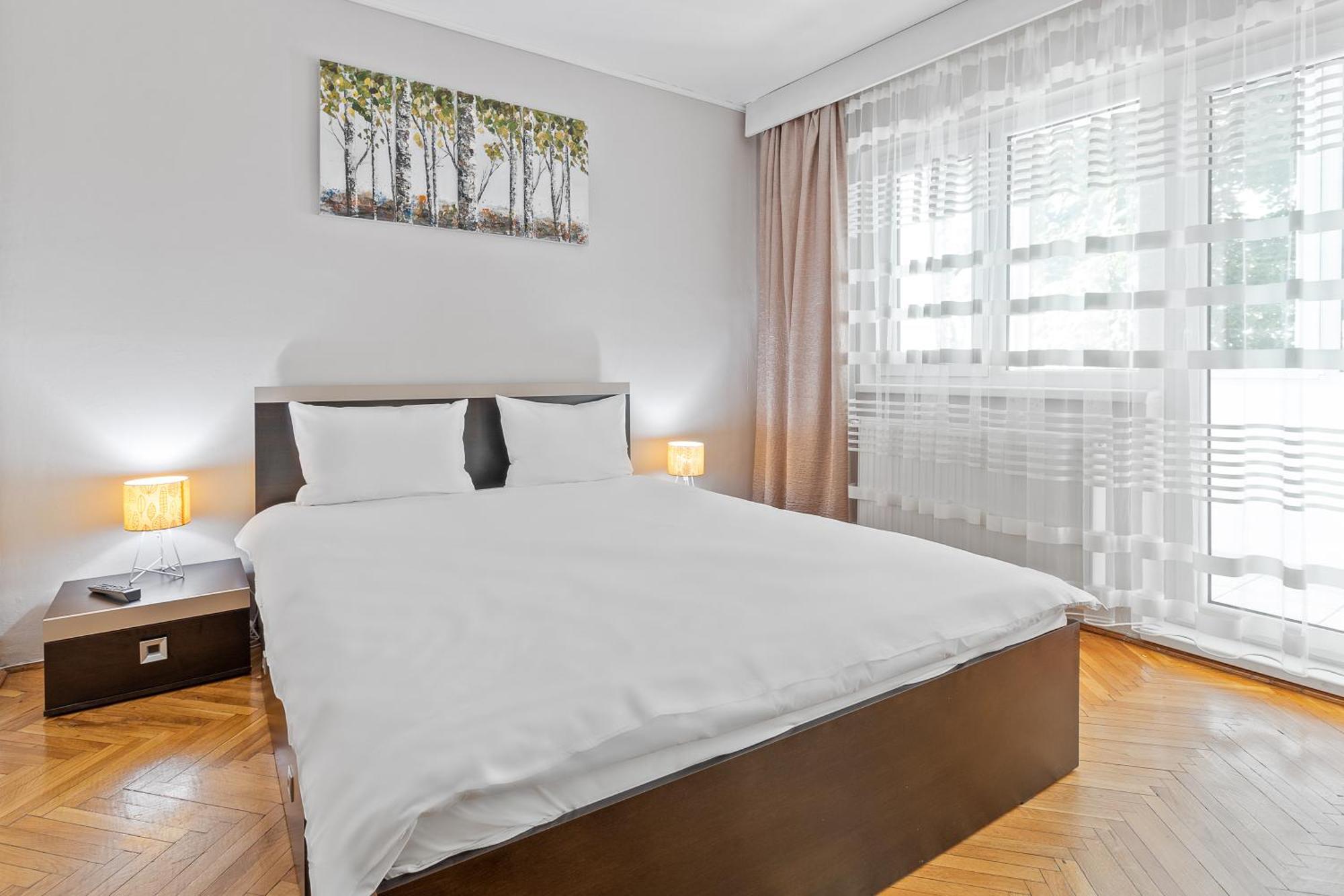 Apartament Helena Oradea Exteriör bild