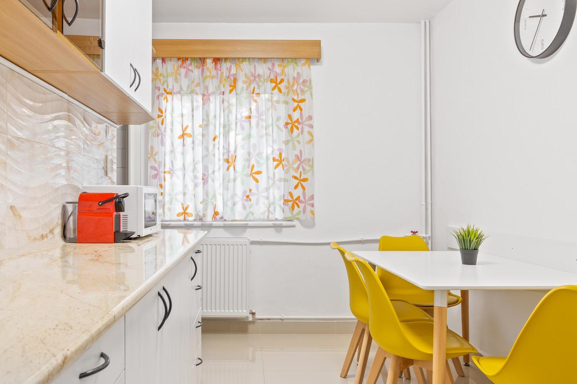 Apartament Helena Oradea Exteriör bild